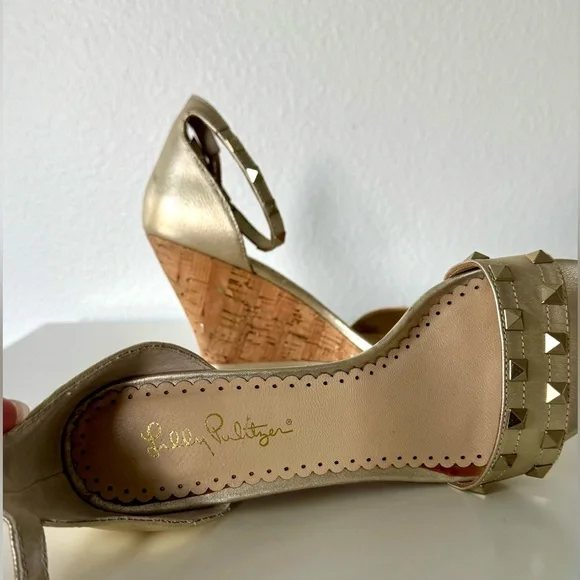 Lilly Pulitzer Gold Studded Wedge Sandals 8 - Picture 7 of 11